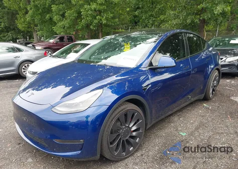 2023 Tesla Model Y Performance Dual Motor All-Wheel Drive z USA, uszkodzony, nr VIN 7SAYGDEF5PF700890